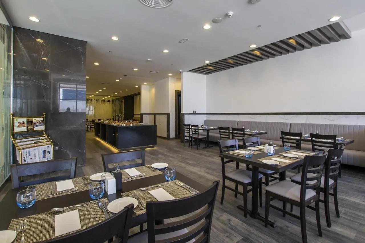 Time Onyx Hotel Apartments Dubai 4*,